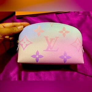 BNWT Louis Vuitton sunset collection cosmetic bag